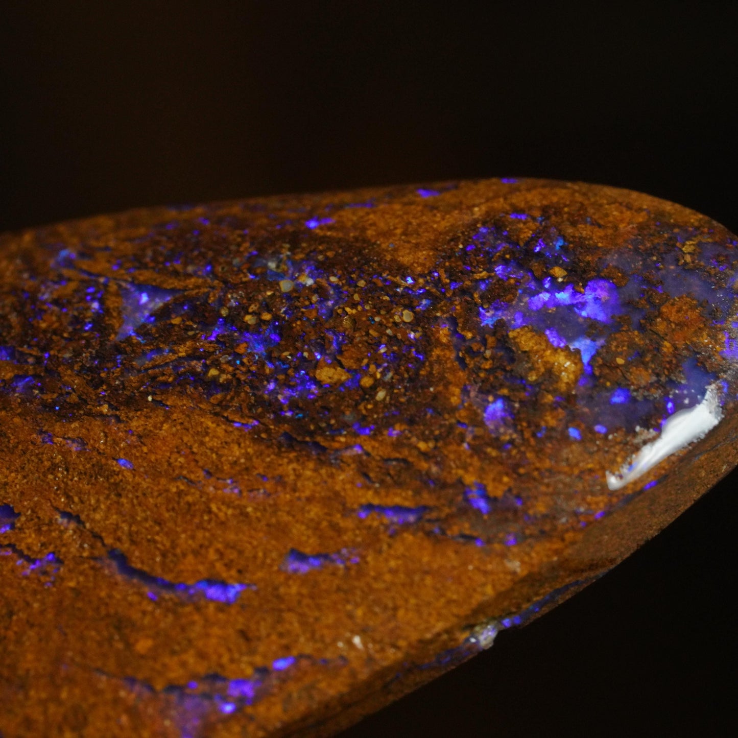 Boulder Opal Rub