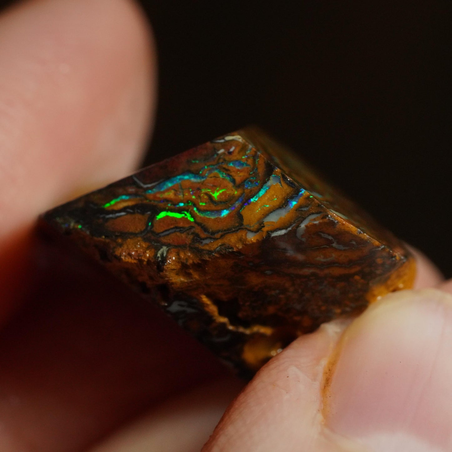 Boulder Opal Rub