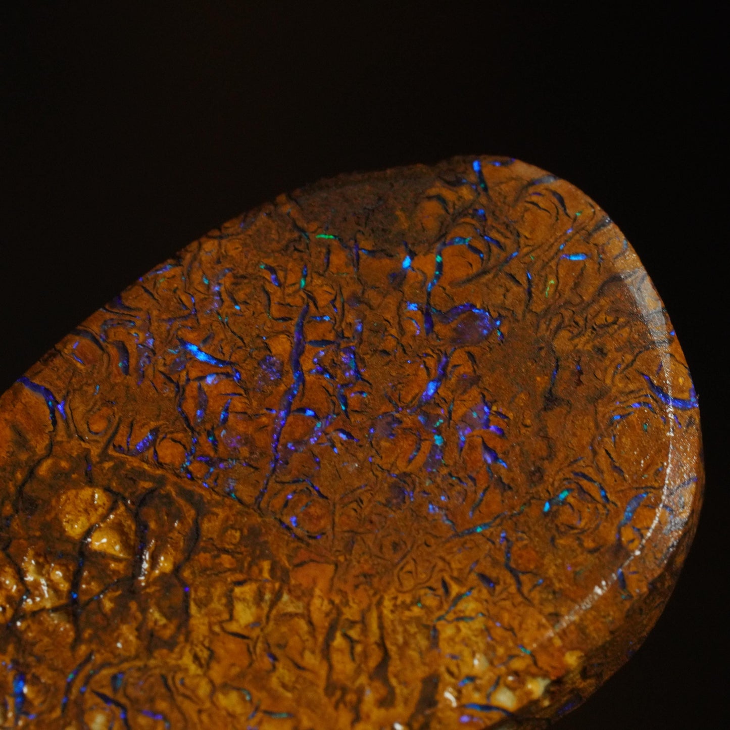 Boulder Opal Rub