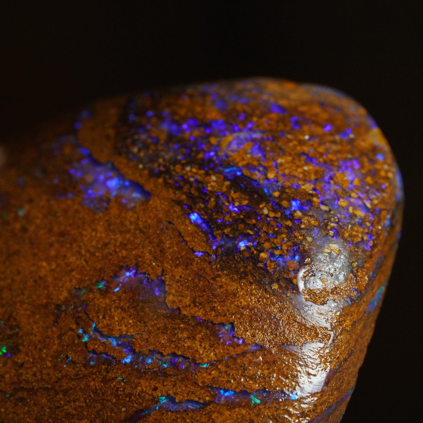 Boulder Opal Rub