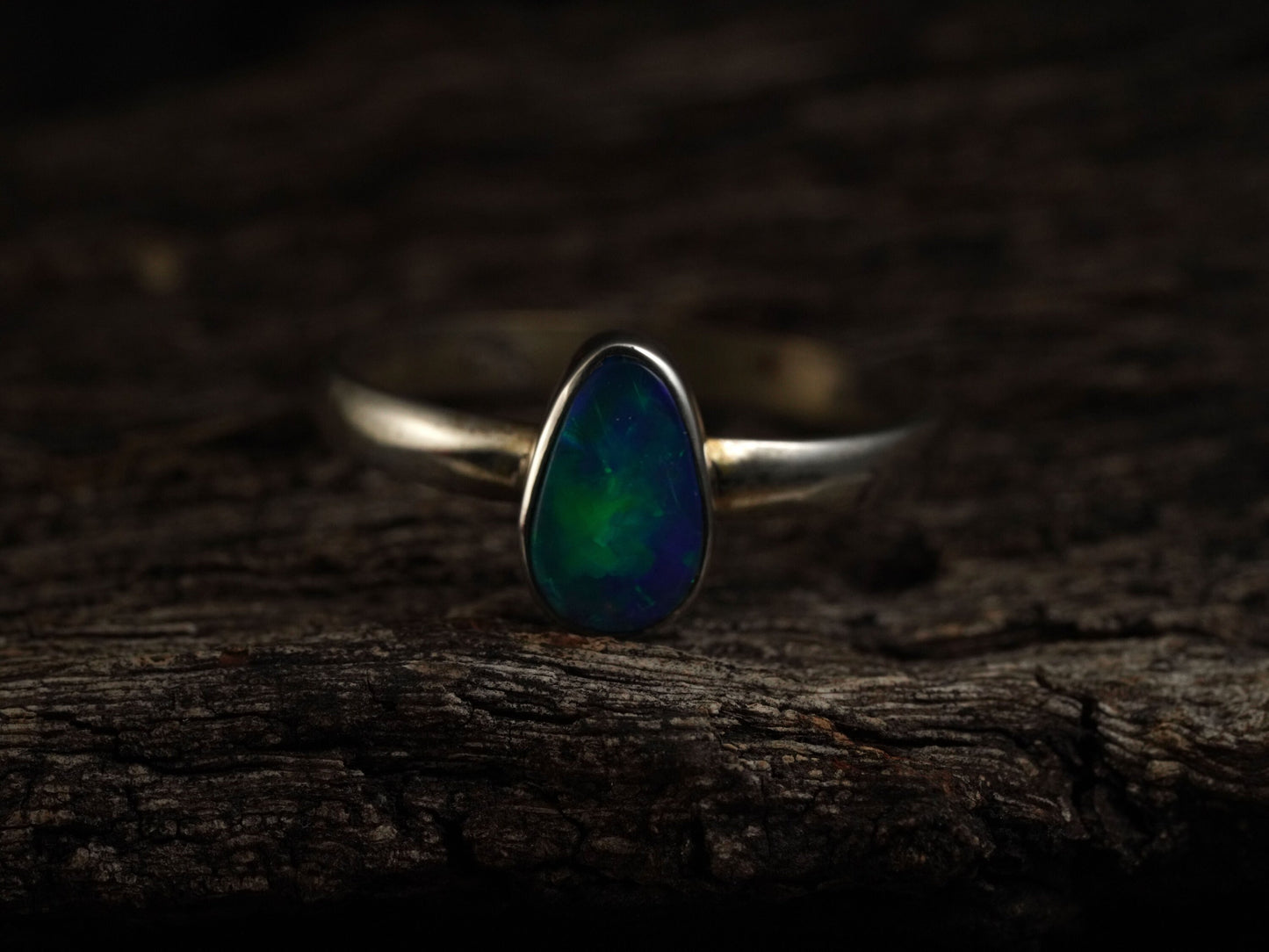 Doublet Australian Opal Silver Ring, Beautiful unique Crystal Opal, Size 6 US