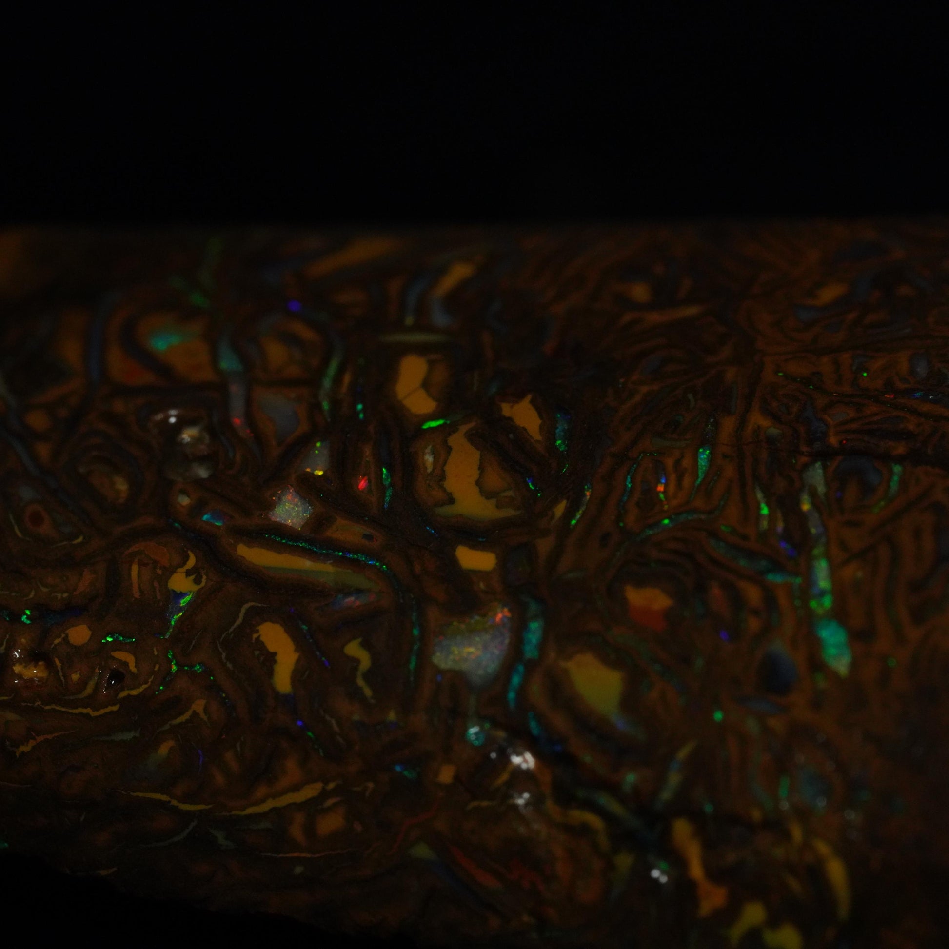 Boulder Opal Rub