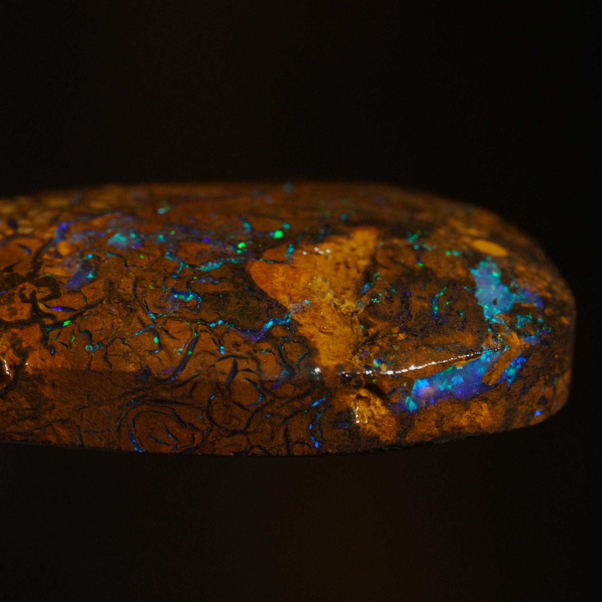 Boulder Opal Rub