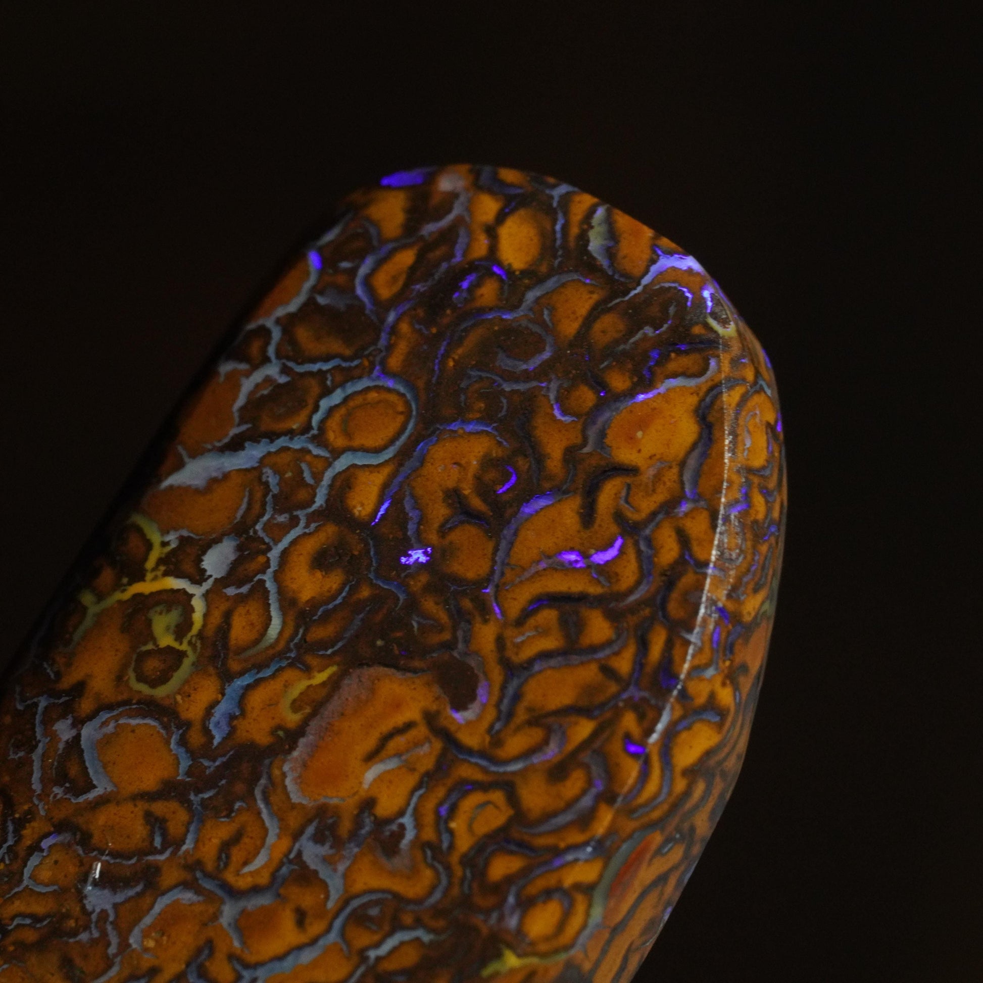Boulder Opal Rub